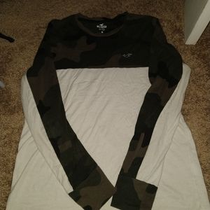 2 Hollister long sleeve shirts